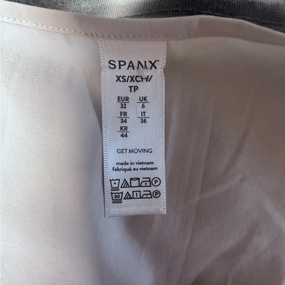 SPANX White Sleeveless Tank Top with Pleated Hem and Crew Neck - Picture 6 of 6